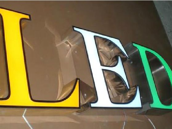 巴南区介绍LED招牌的基础知识。